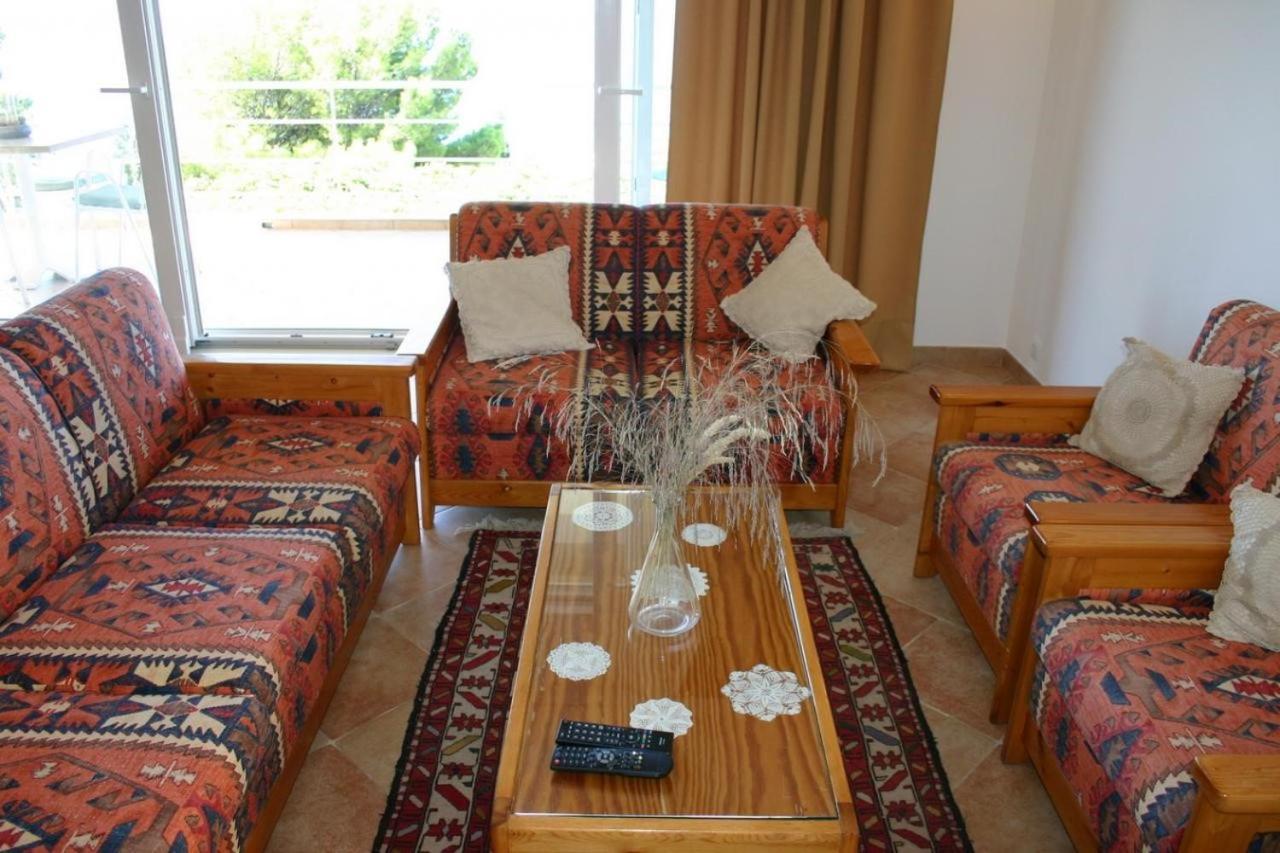 Apartments Boris Omis Bagian luar foto